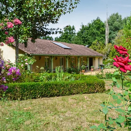 Cozy In With Swimming Pool Hébergement de vacances