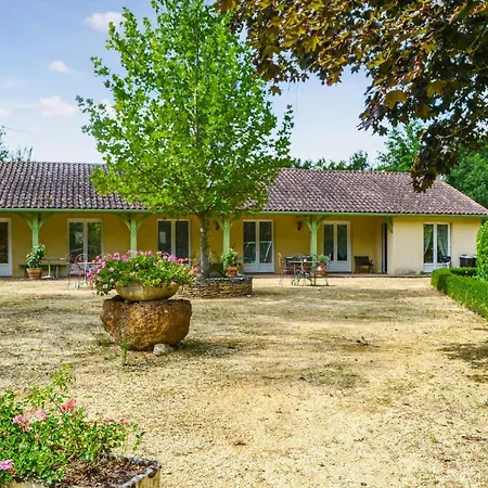 Hébergement de vacances Cozy In With Swimming Pool