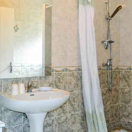 Cozy In With Swimming Pool La Douze