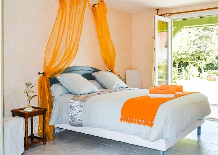 4 Bedroom Cozy In 別荘 *